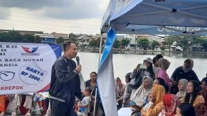 Vicky Prasetyo Disambut Warga saat Kampanye di Kampung Lio Bareng Partai Perindo