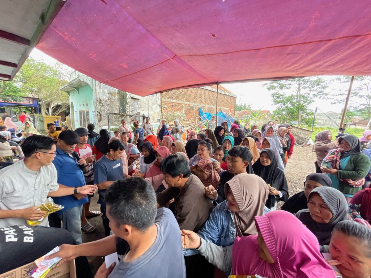 Warga Bandung Antusias Serbu Bazar Murah Caleg Partai Perindo Abdul Khaliq di Baleendah