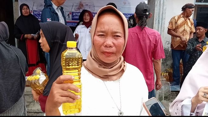 Warga Bekasi: Partai Perindo Sangat Membantu, Mantap!