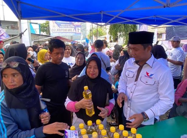 Warga Kamal Keluhkan Harga Minyak Goreng, Caleg Partai Perindo: Kami Hadir Meringankan