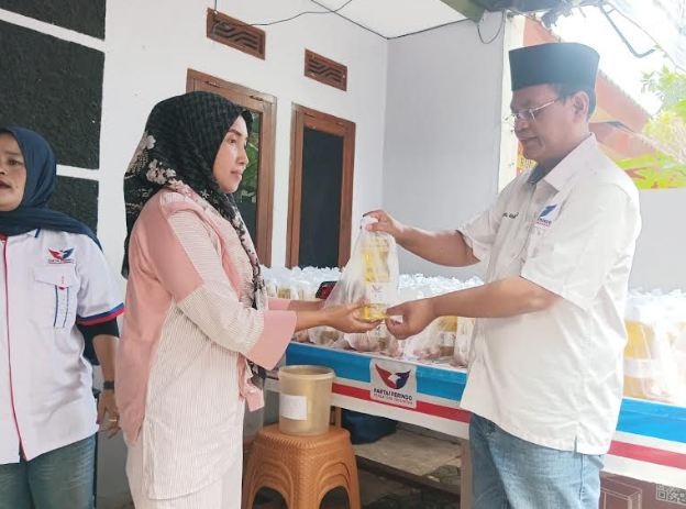 Warga Senang Partai Perindo Gelar Bazar Murah Minyak Goreng di Kabupaten Bandung: Ngurangin Pembiayaan