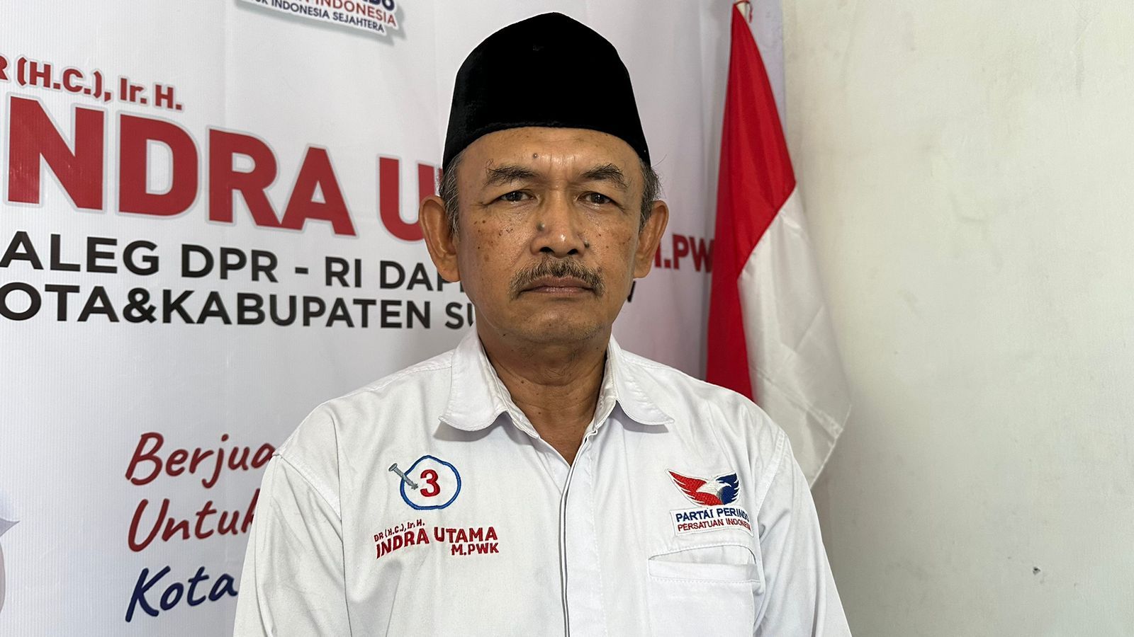 Caleg Partai Perindo Bagikan Cat Gratis untuk Fasilitas Umum dan Sosial di Sukabumi