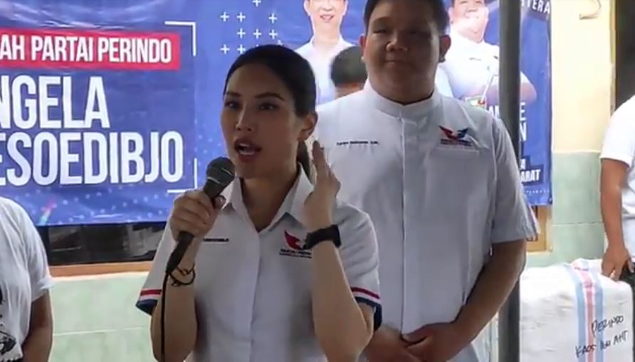 Bantu Warga, Angela Tanoesoedibjo Gelar Bazar Sembako Murah di Surabaya
