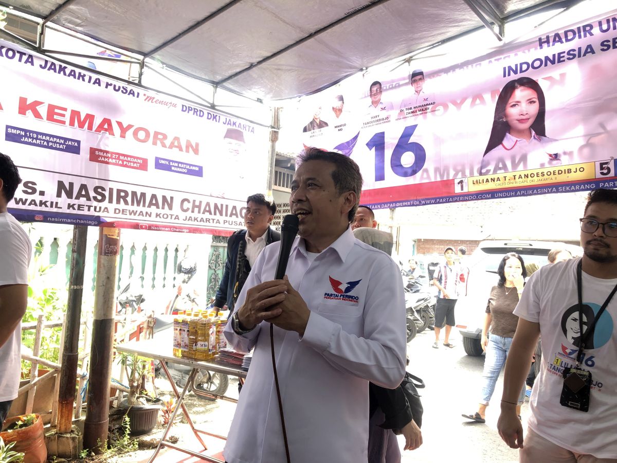 Caleg Partai Perindo Narsiman Chaniago Terjun Langsung Sapa Warga Utan Panjang