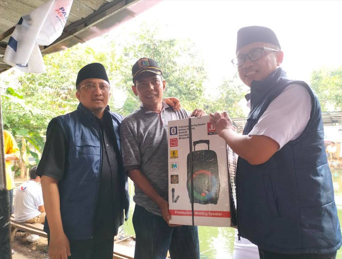  Caleg Partai Perindo Yusuf Mansur dan Wahyu Nur Iman Beri Sound System untuk Warga Cipayung