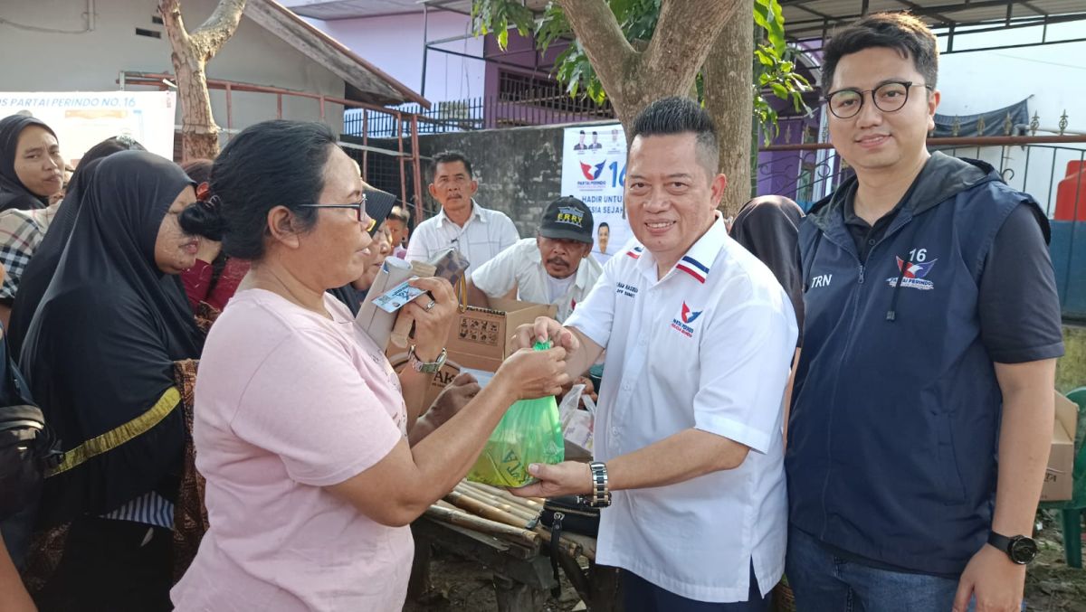 Gelar Bazar Murah Minyak Goreng di Medan Tembung, Caleg Perindo Diapresiasi Warga