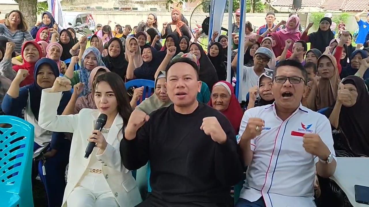 Gelar Tebus Murah Kacamata Baca di Depok, Vicky Prasetyo: Partai Perindo Beri Manfaat ke Warga