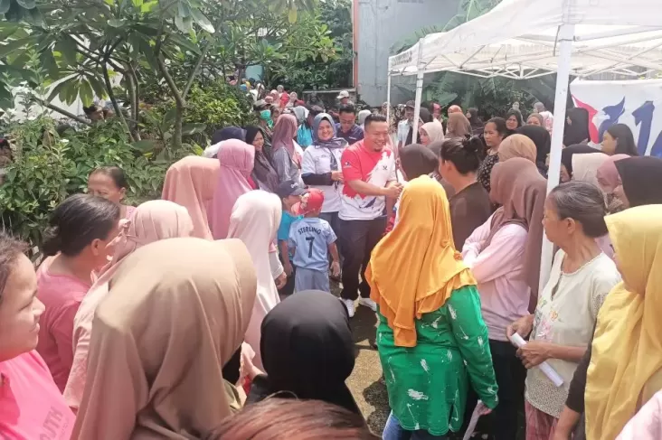 Caleg Partai Perindo M Guntur Sosialisasi Pencoblosan dan Gelar Bazar Murah di Cibubur 