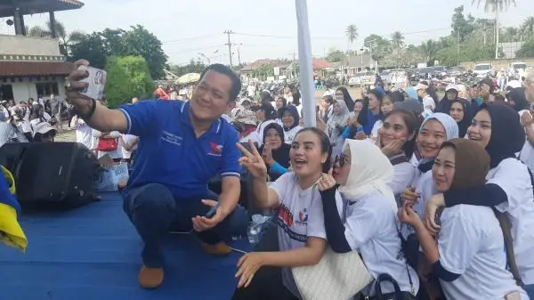 Kampanye di Bangka Lewat Senam Sehat, Caleg Partai Perindo Ajak Ratusan Emak-emak Jaga Kesehatan 