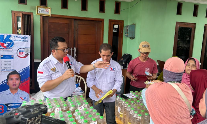 Caleg Partai Perindo Gelar Bazar Murah di Bambu Apus, Ratusan Warga Terbantu