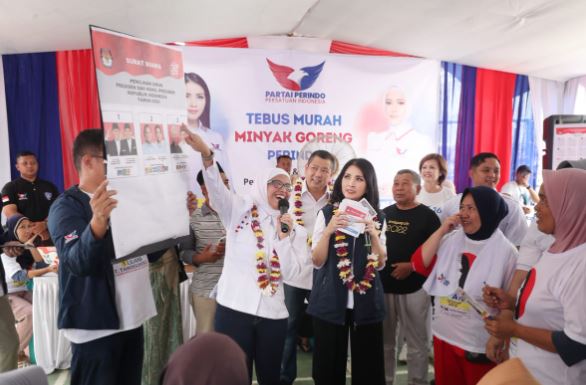 Sosialisasi Pemilu, Liliana Tanoesoedibjo Tunjukkan Cara Coblos Kertas Suara