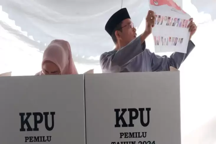 TGB Zainul Majdi Yakin Ganjar-Mahfud Lolos Putaran Kedua 