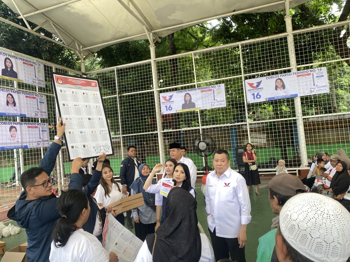  Ungkapan Bahagia Warga Blok S Bertemu Langsung Hary Tanoe dan Liliana