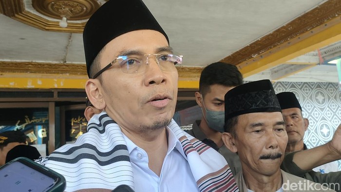 Kata TGB soal Mundurnya Mahfud Md dari Jabatan Menko Polhukam