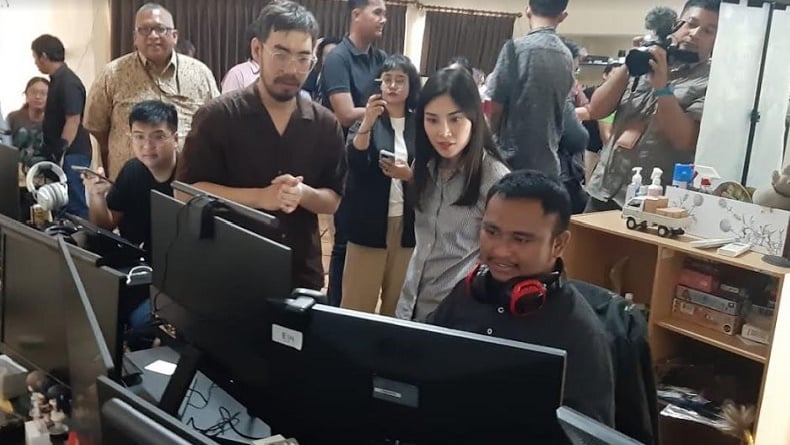 Wamenparekraf Angela Tanoesoedibjo Sebut SDM Kunci Pengembangan Industri Gim Lokal di Surabaya 