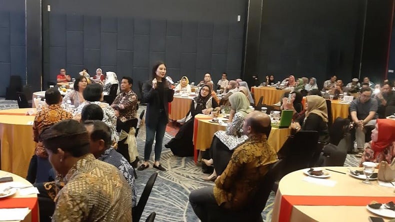 Dorong UMKM Berdaya Saing, Wamenparekraf Bagikan Tips ke Pelaku Parekraf di Sidoarjo 