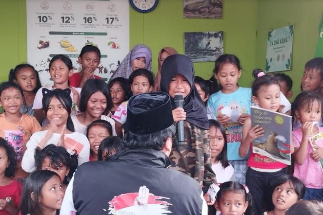 Warga Kampung Nelayan Cilincing Apresiasi Rumah Baca Kolaborasi Partai Perindo