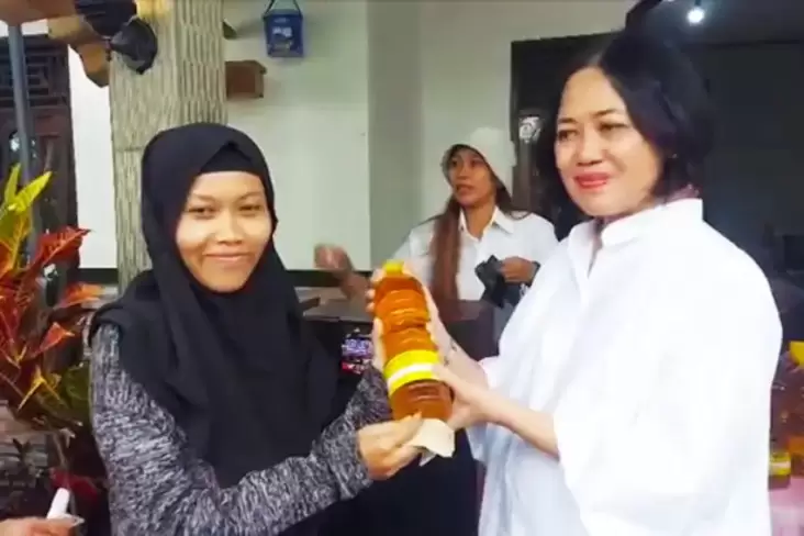 Warga Serbu Bazar Migor Murah, Caleg Susaningtyas NH Kertapati : Aksi Nyata Partai Perindo di Purworejo