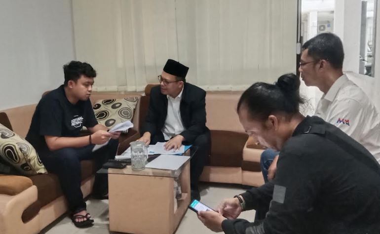 Temukan 'Suara Parkir' di Sirekap, Caleg Partai Perindo John Binsar Simalango Lapor ke Bawaslu Kota Bandung