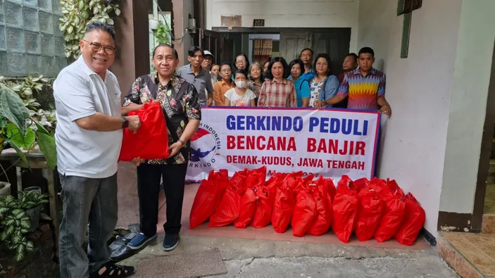 Peringatan Hari Paskah 2024, Gerkindo Lakukan Aksi Peduli Bantu Korban Banjir Demak-Kudus 