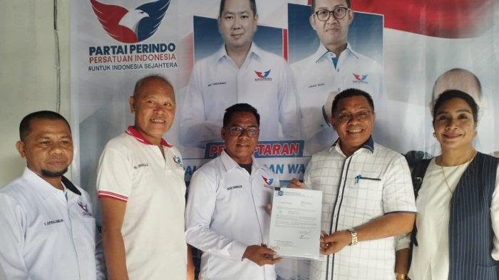 Mantan Bupati KKT Petrus Fatlolon Optimistis Dapat Rekomendasi Partai Perindo
