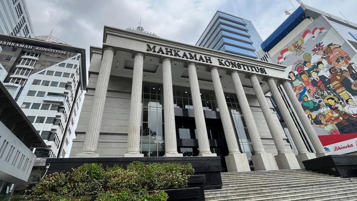 MK Tegaskan Panggil 4 Menteri Bukan Turuti Pemintaan Anies dan Ganjar