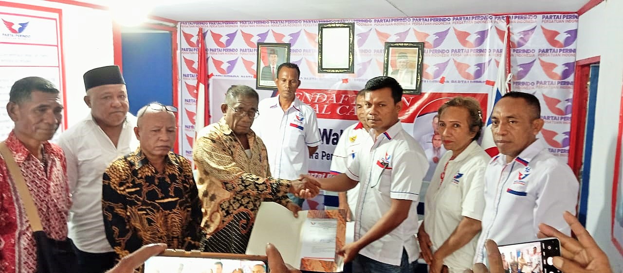 Lagi, Balon Bupati Malra Ambil Formulir Pendaftaran di Partai Perindo
