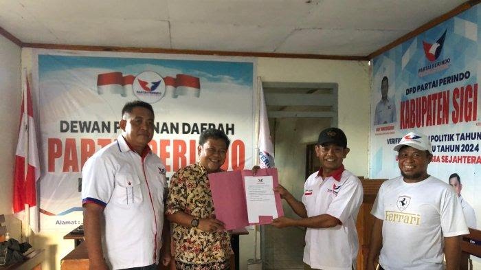 Nirwansyah Parampasi Sang Dokter Ambil Formulir Bakal Calon Bupati Sigi di Partai Perindo