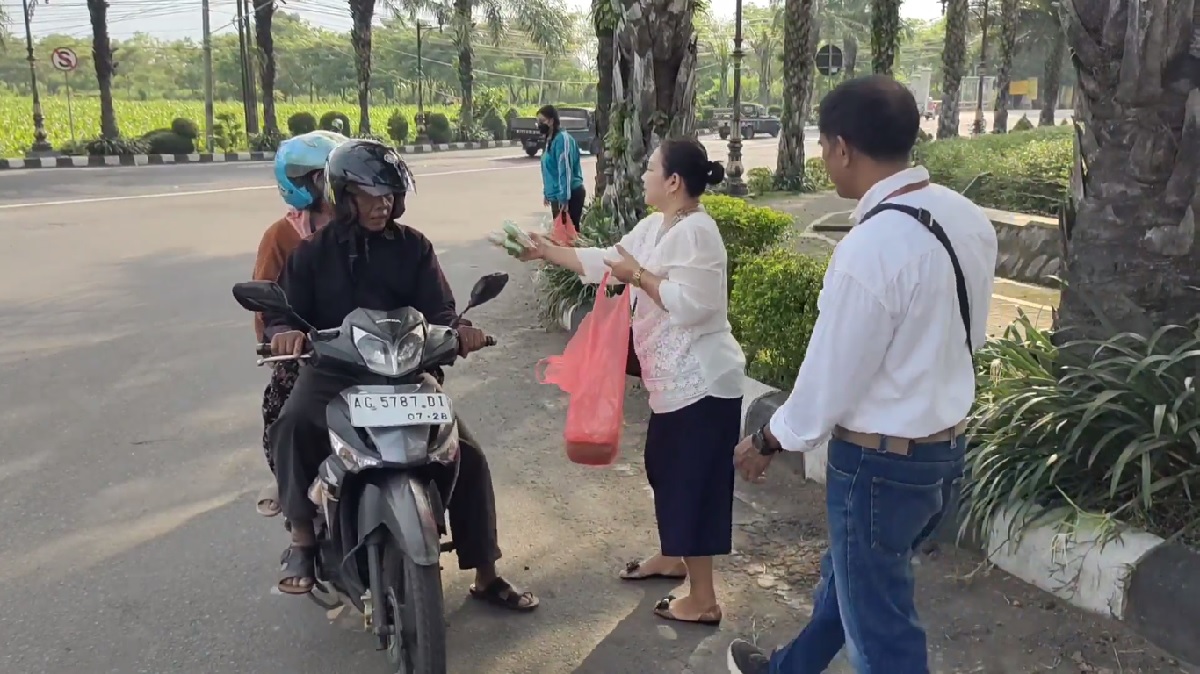 RPA Perindo Berbagi 300 Takjil di Kediri