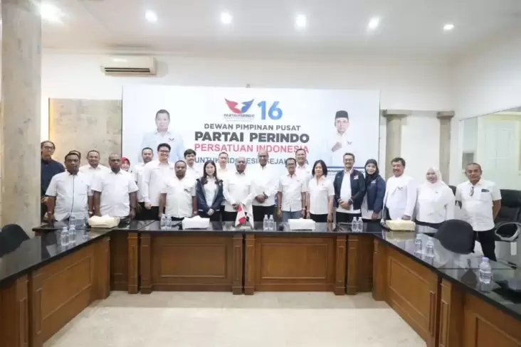 Sekjen Beberkan Alasan Partai Perindo Dukung Dominggus Mandacan di Pilkada Papua Barat