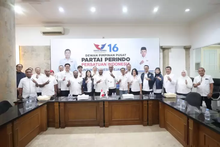 Angela Tanoesoedibjo Serukan Kader Partai Perindo Menangkan Dominggus dan Lakotani di Pilgub Papua Barat 