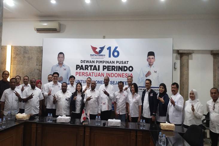 Dominggus Mandacan Janji Besarkan Partai Perindo di Papua Barat 