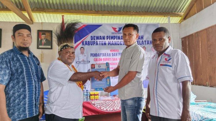 Frengki Mandacan Bacabup Pertama yang Tuntaskan Tahapan Pendaftaran di Partai Perindo Mansel