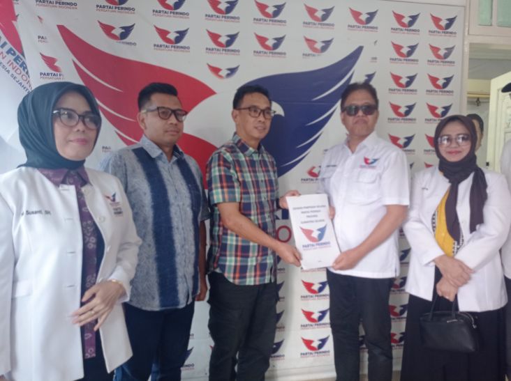 Mantan Gubernur Sumsel Herman Deru Ambil Formulir Pendaftaran di Partai Perindo