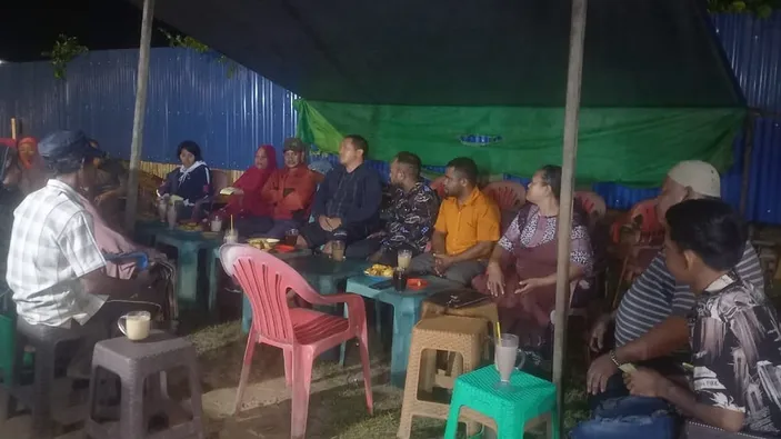 Pedagang Kaki Lima Siap Dukung Ketua DPW Partai Perindo Papua Barat Daya Maju Pilgub