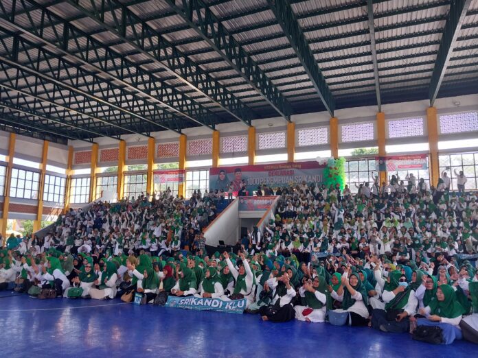 Politisi Partai Perindo Sitti Rohmi Ajak Emak-emak Pilih Perempuan di Pilgub NTB