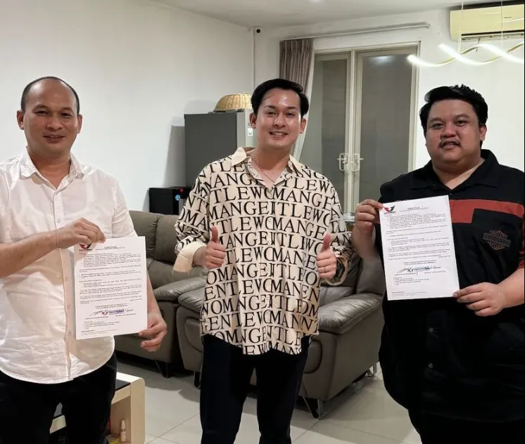 Partai Perindo Serahkan Surat Tugas Yudhianto Mahardika Maju Wali Kota Kendari