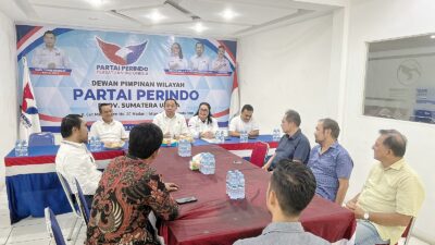 Partai Perindo Serahkan 2 Berkas Dukungan dan 15 Surat Tugas ke Balon  di Sumut