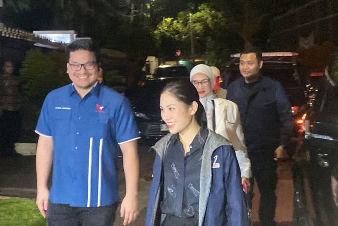 Ketua Harian DPP Partai Perindo Sambangi Kediaman Zulhas, Bahas Apa?