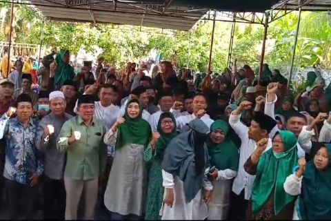 Di Lombok Timur, Umi Rohmi Tekankan Pentingnya Pendidikan Berkualitas 