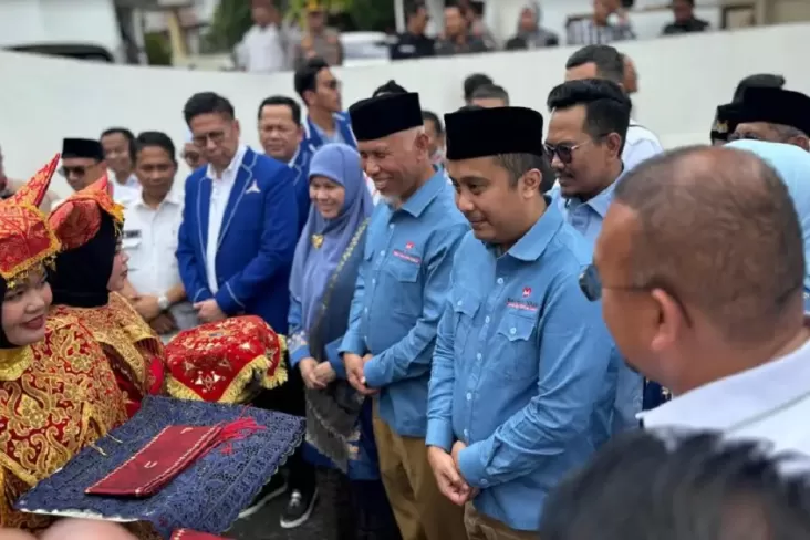 Didukung Partai Perindo, Pasangan Mahyeldi - Vasco Naik Bendi ke KPU Sumbar