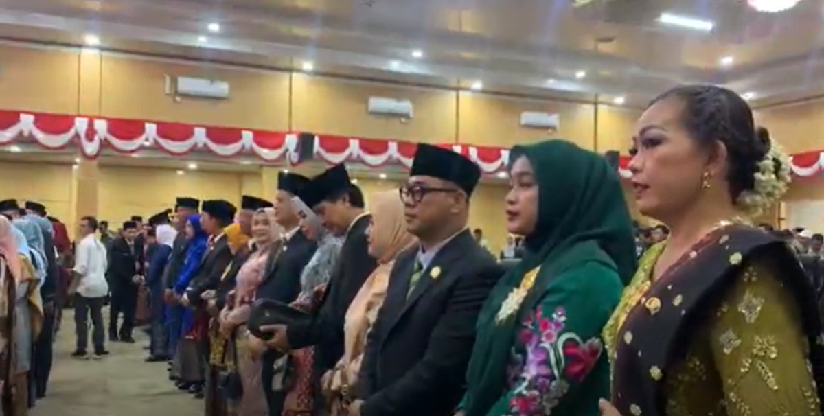 45 Anggota DPRD Oku Timur Dilantik, Satu di Antaranya Kader Partai Perindo