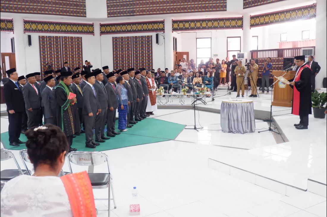 30 Anggota DPRD Manggarai Timur Resmi Dilantik, 2 di Antaranya Kader Partai Perindo