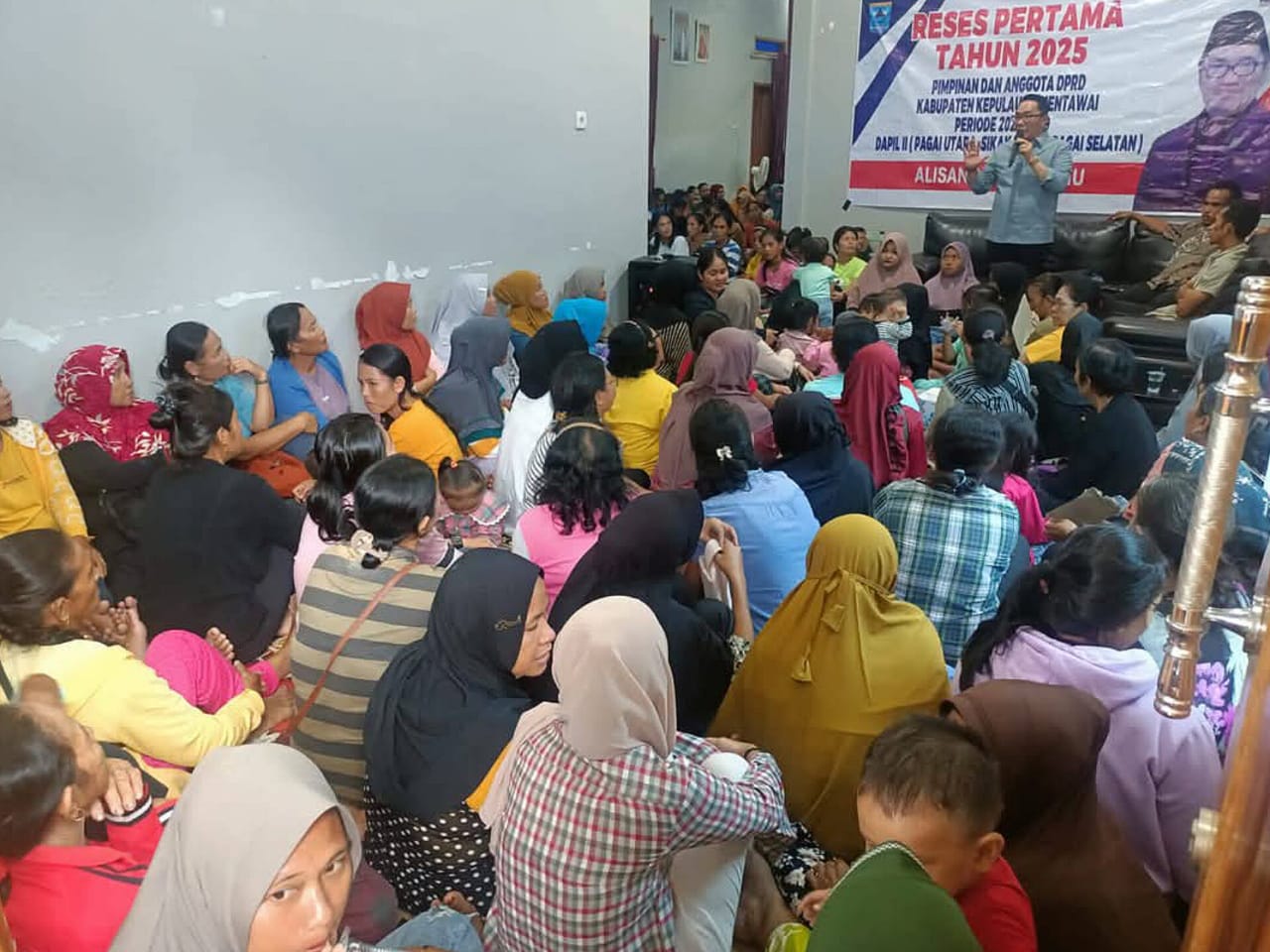 Legislator Partai Perindo Kawal Aspirasi Warga Mentawai, dari Modal Usaha hingga Bedah Rumah