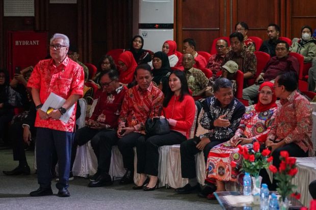 Angela Tanoesoedibjo Tampil Anggun di Perayaan Imlek 2025 yang Digelar Formas