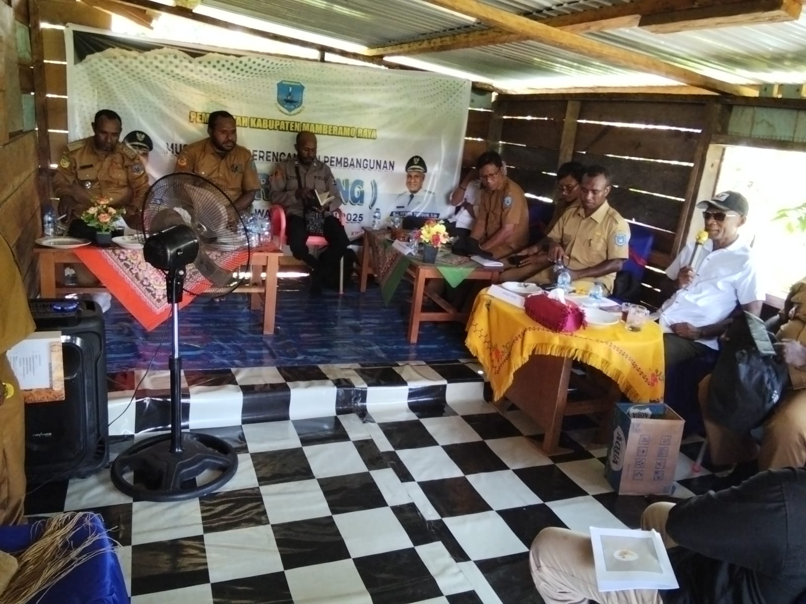 Legislator Partai Perindo Daniel Antoh Tekankan Pendidikan Partisipasi Warga dalam Musrenbang Distrik Kwaneha Mamberamo Raya