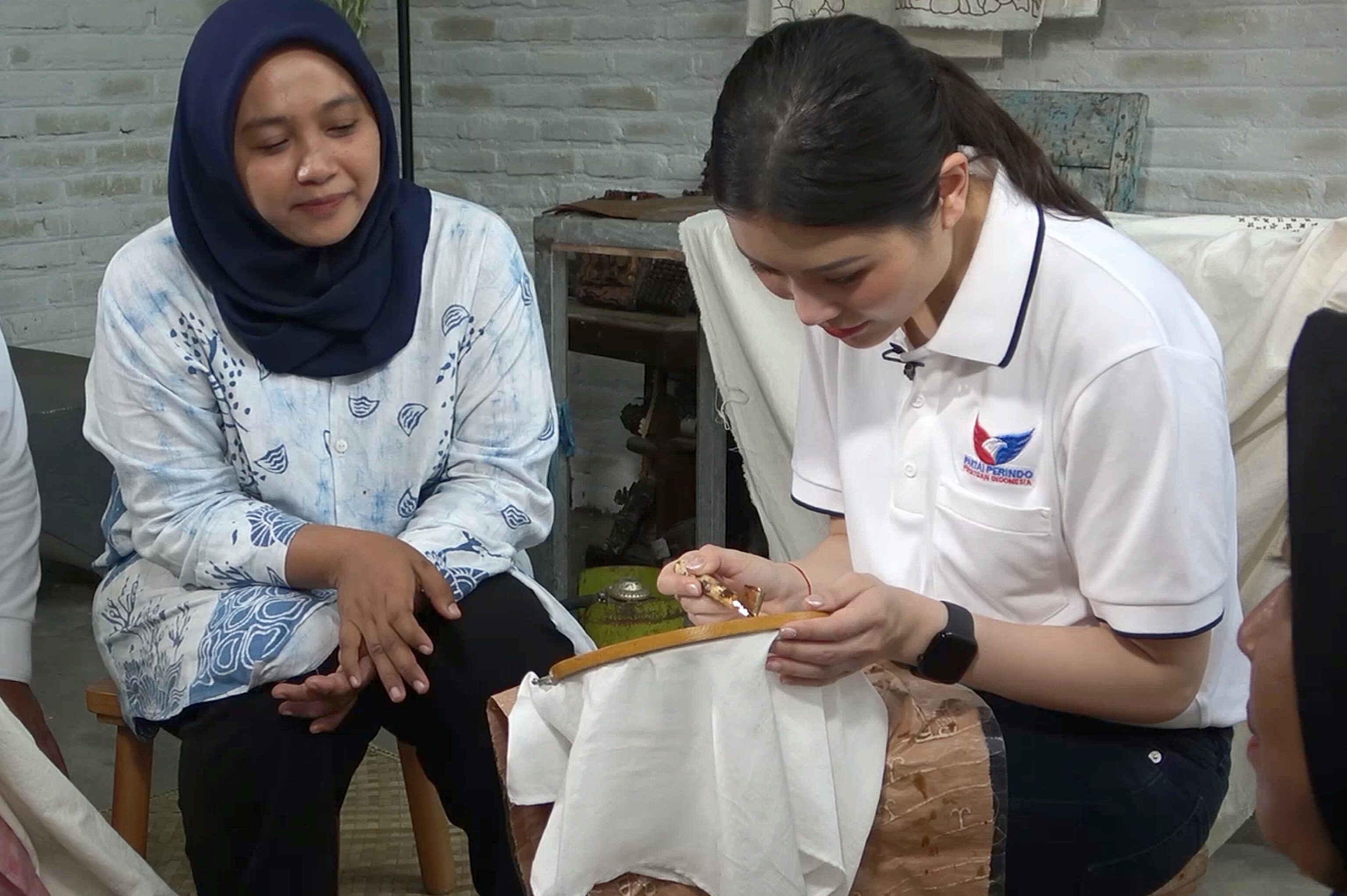 Partai Perindo Dukung Pelaku Usaha Kreatif di Mojokerto, Angela Tanoesoedibjo: Kekuatan UMKM Indonesia Luar Biasa