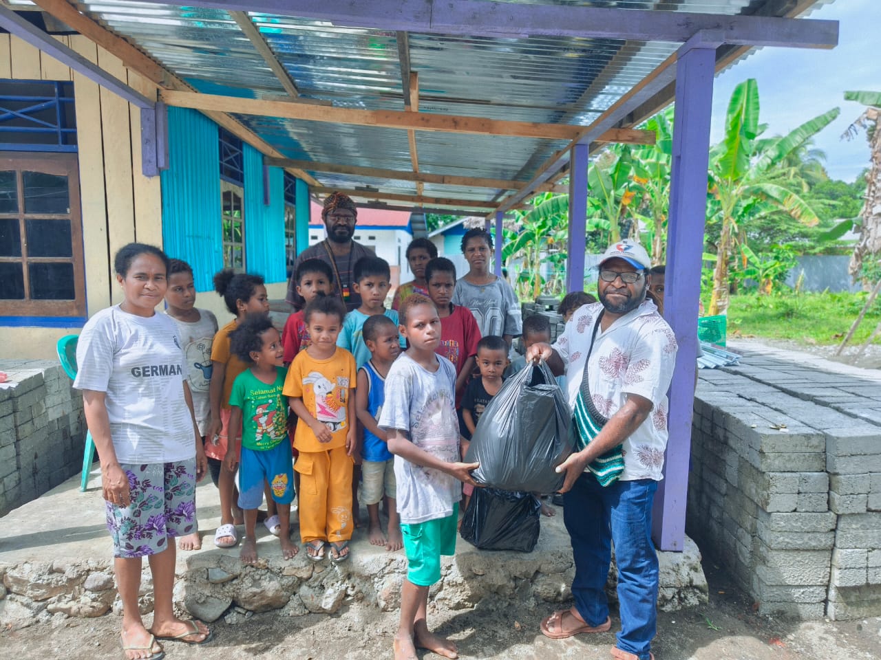 Berbagi Kasih di Panti Asuhan Kalibobo, Partai Perindo Peduli Masa Depan Anak-Anak Papua Tengah
