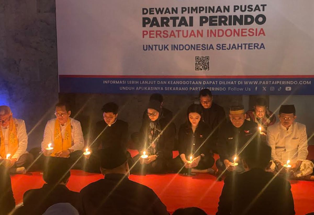 Angela Tanoesoedibjo Pimpin Doa Lintas Agama di DPP Partai Perindo
