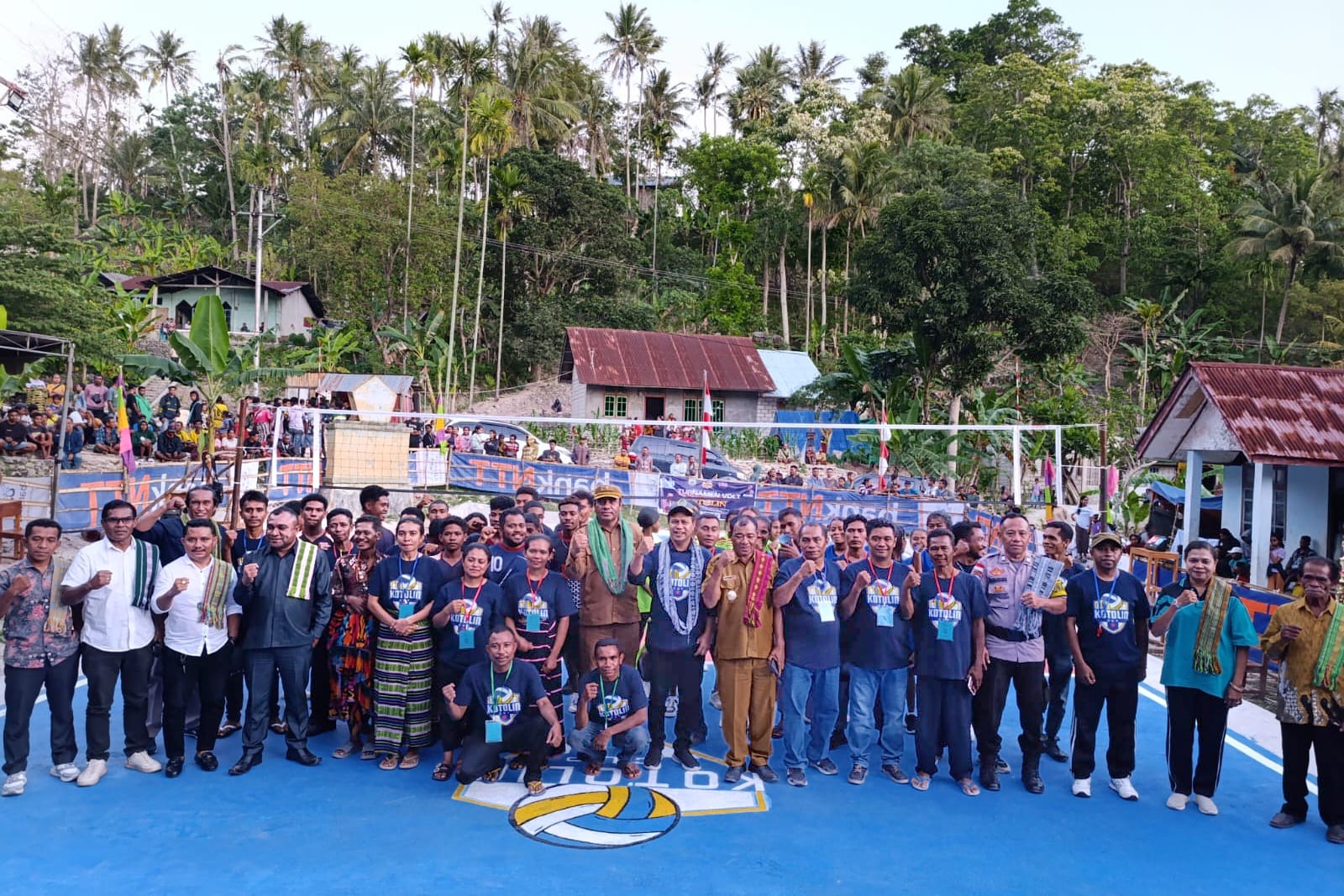 Seru! Ribuan Warga Timor Tengah Selatan Sambut Antusias Turnamen Voli Kotolin Cup yang Digagas Legislator Partai Perindo Marthen Natonis